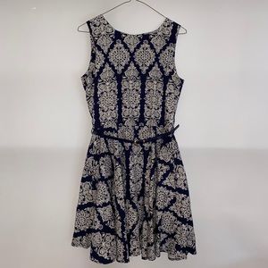 Waist Sinching Navy Blue and White Dress 🍊🌊